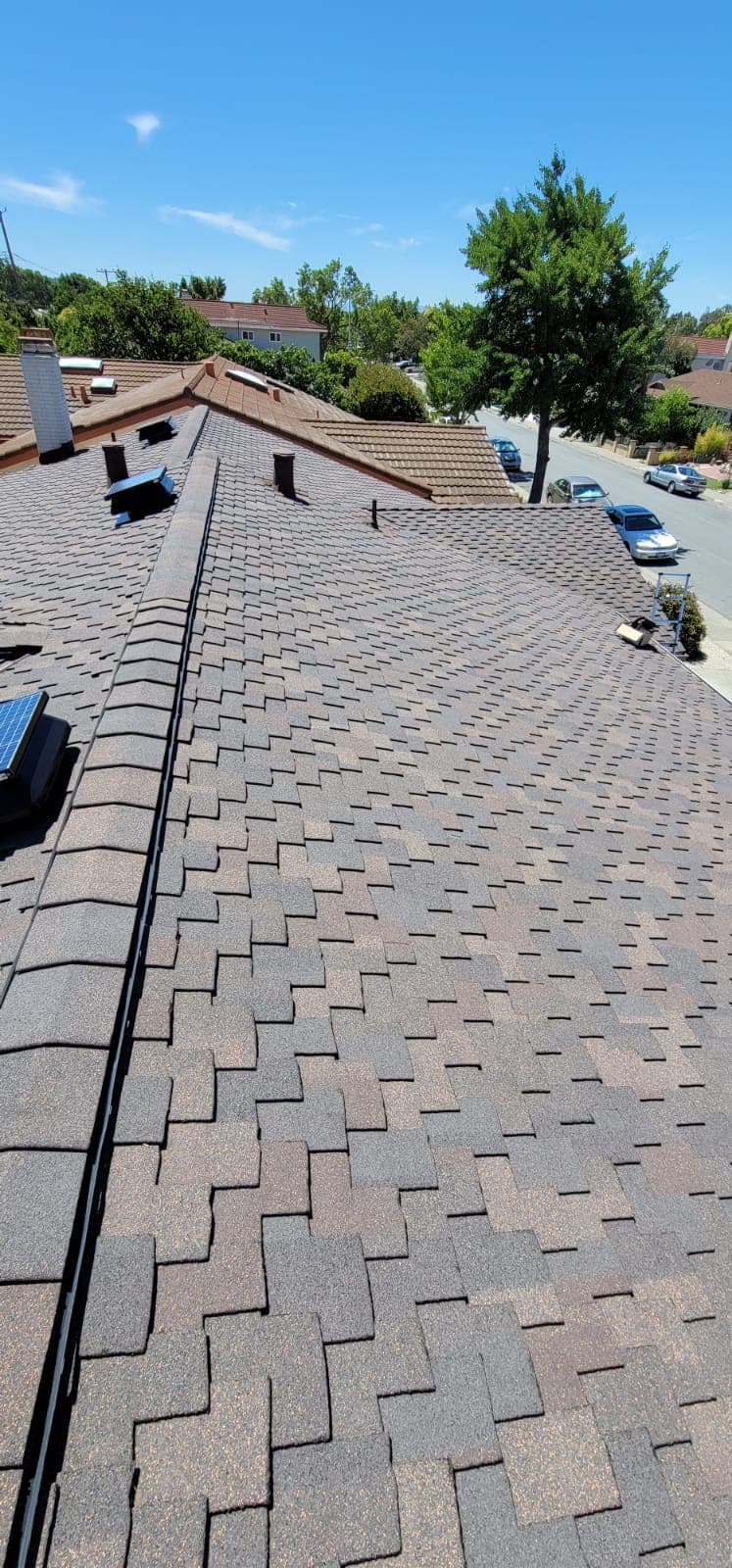 Gallery photos for Seamless Roof Transformation With Solar Efficiency: Image #2